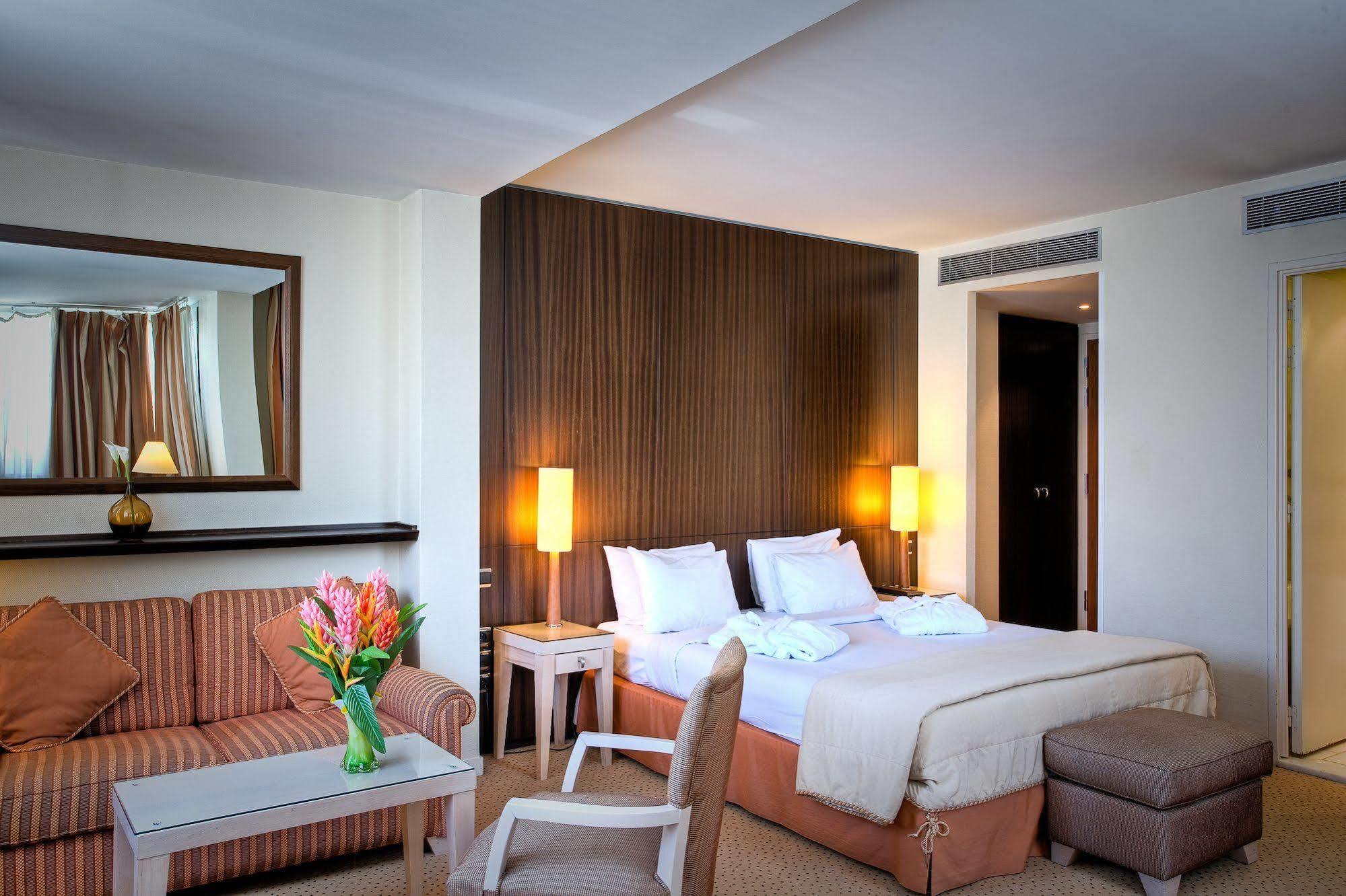 Hotel Le Pera Paris Dış mekan fotoğraf